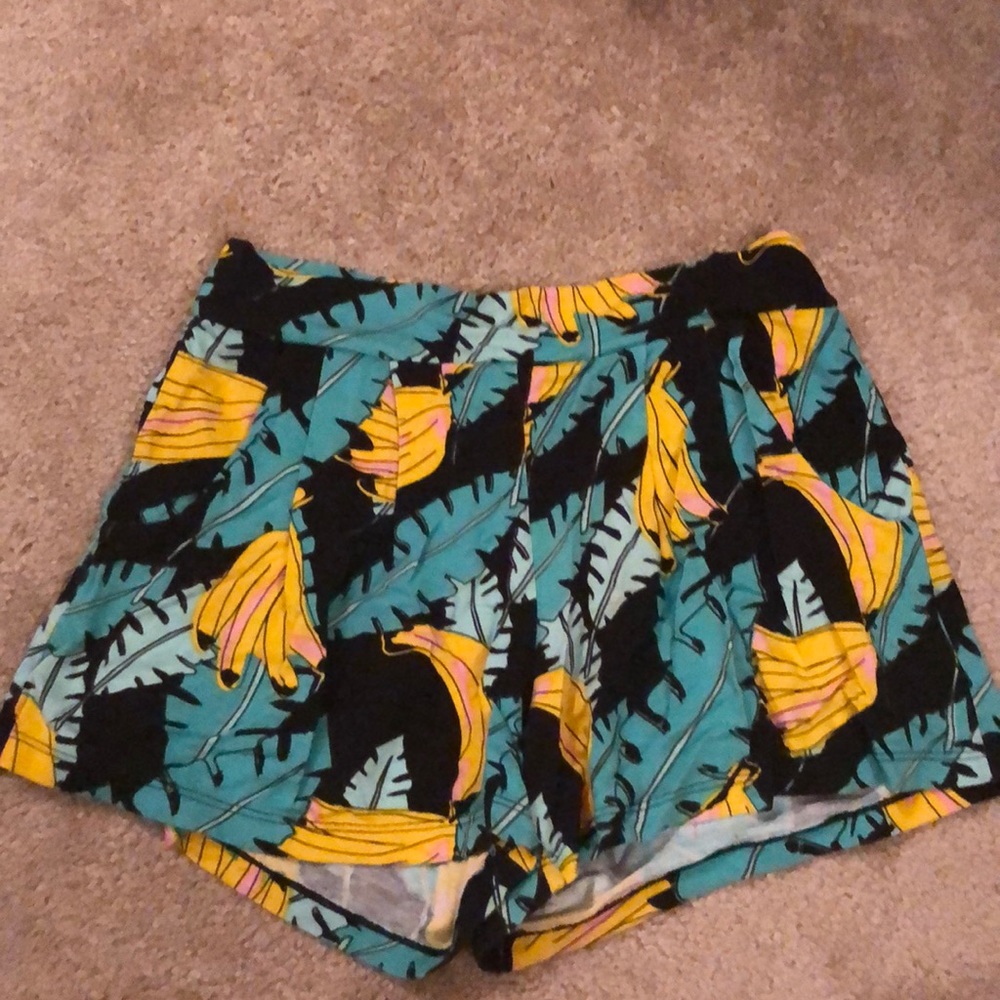 Ava Sky shorts